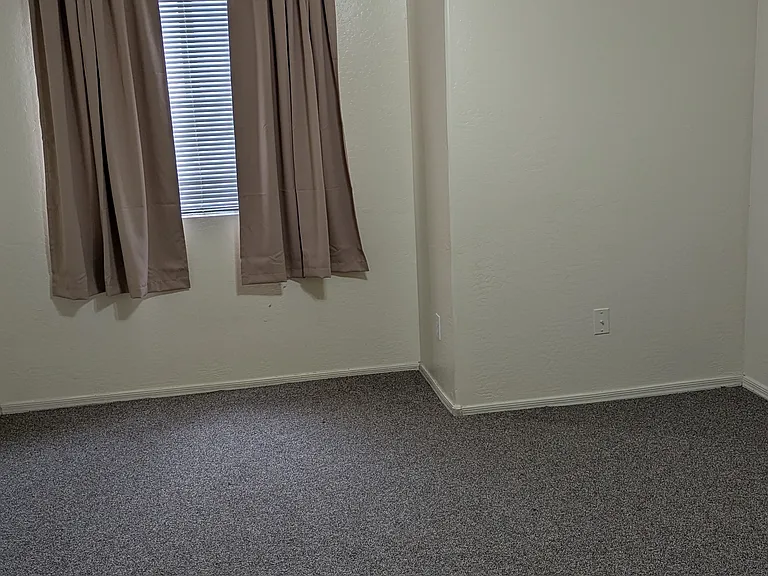 455 S Mesa Dr #137 — Photo 16