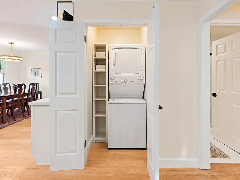 45 Island Ct — Photo 16