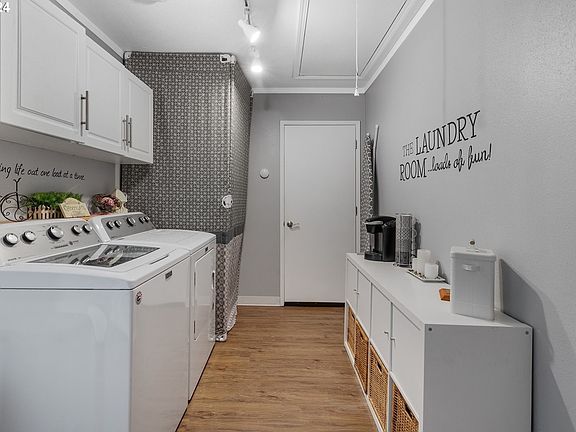 4th image of 4204 Gifford Place