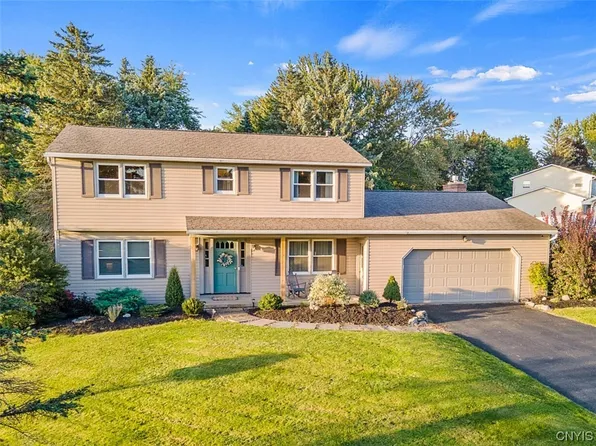 4905 Edgeworth Dr, Manlius, NY 13104