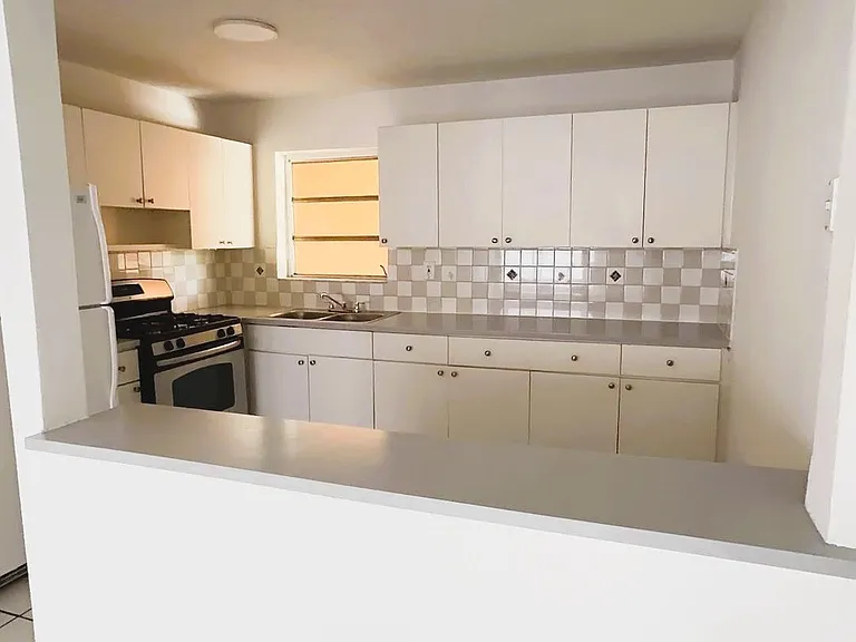 Allegro Apartments — Photo 4