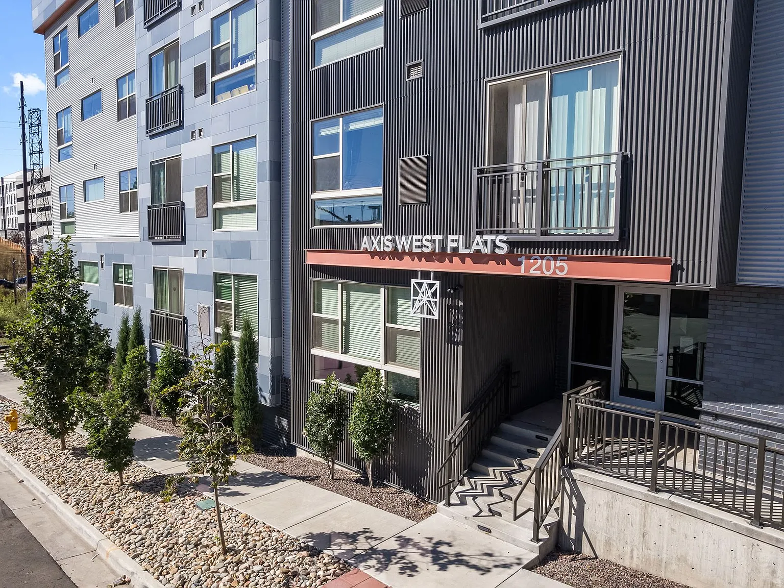 Axis West Flats — Photo 1