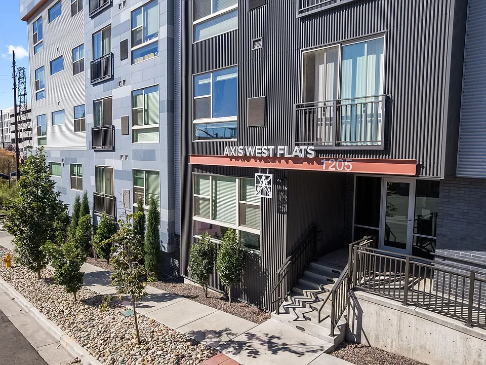 Axis West Flats
