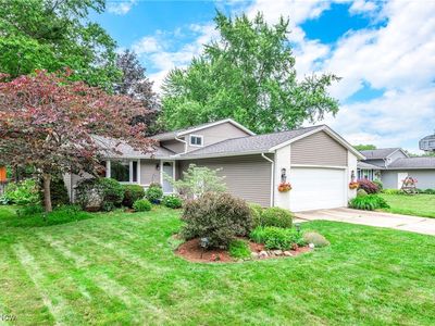 6415 Ridge Plaza Dr, North Ridgeville, OH, 44039
