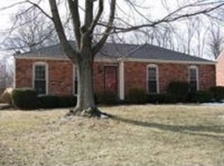 718 Stivers Rd, Woodlawn Park, KY 40207