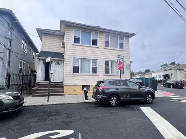 23 Brighton 10 Path, Brooklyn, NY 11235