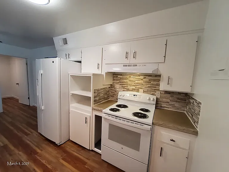 1522 Mesa St — Photo 7