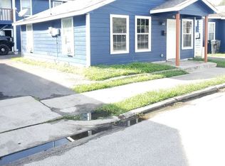 501 71st St #B, Houston, TX 77011