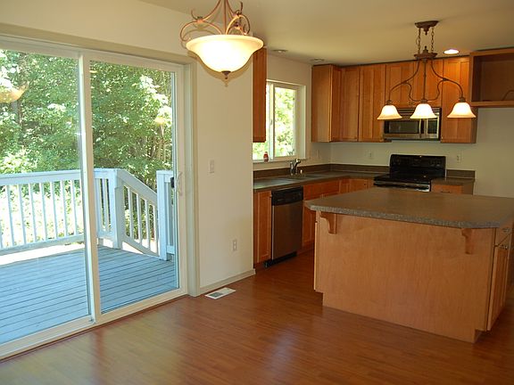 4th image of 20 Chatham Pl