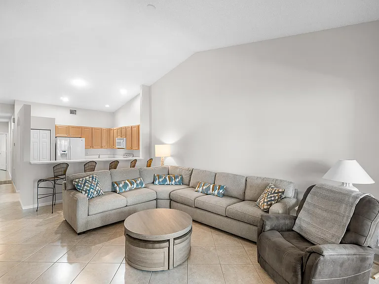 2473 S Coral Trace Cir — Photo 4