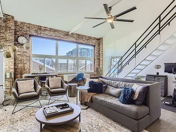 3rd image of 3309 Blake St Suite 202