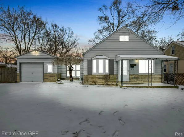 5407 Hipp St, Dearborn Heights, MI 48125