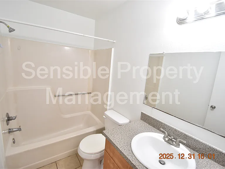 6618 N Church Ave #D — Photo 21