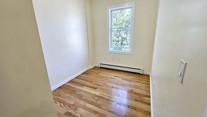 Rented by David Francis New York LLC | media 40