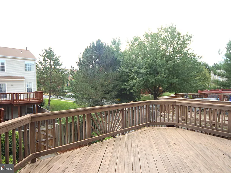 7491 Digby Grn — Photo 22