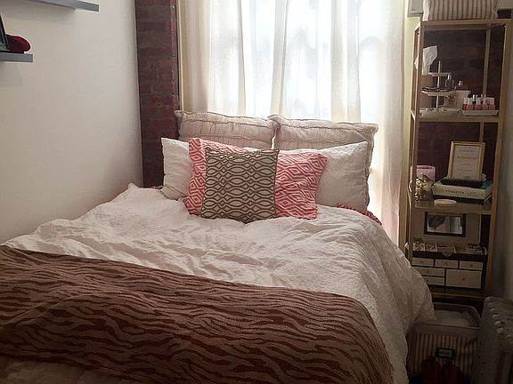 3rd image of 509 E 77th St APT 2L
