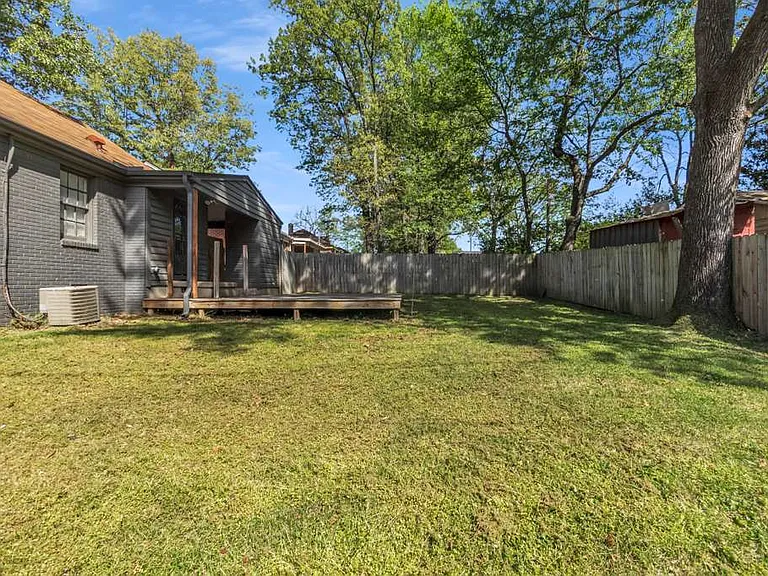 3537 W Deerwood Ave — Photo 18