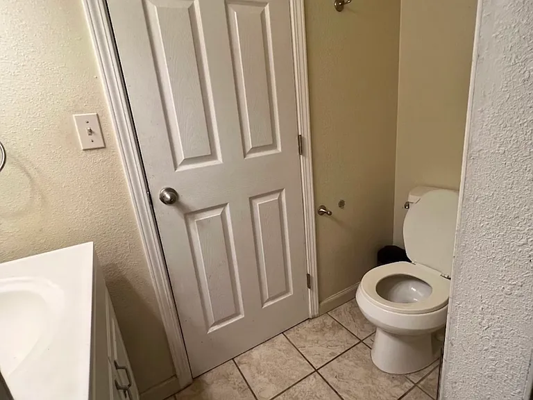 2961 Tobin Dr — Photo 15