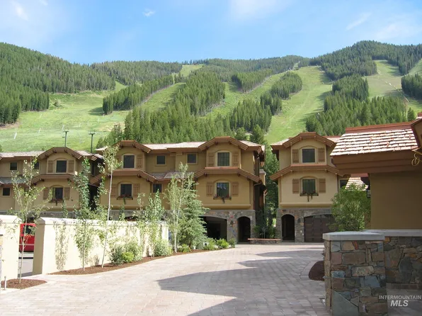 221 Picabo St #F-3, Ketchum, ID 83340