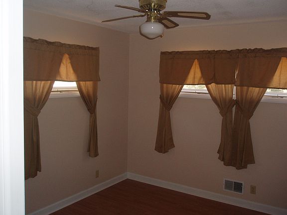 Bedroom 1, Upstairs Left