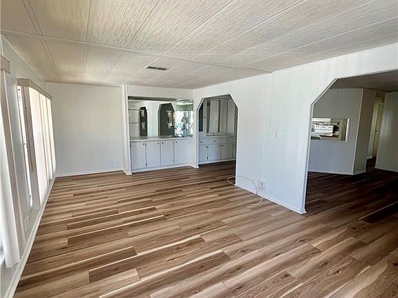 5th image of 2692 SW Pontiac Pl