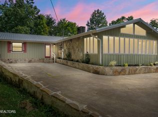 3250 Huckleberry Way, Sevierville, TN 37862