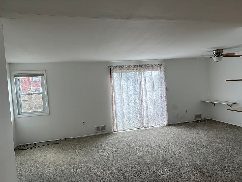 1st image of 515 Decatur Ave APT 2