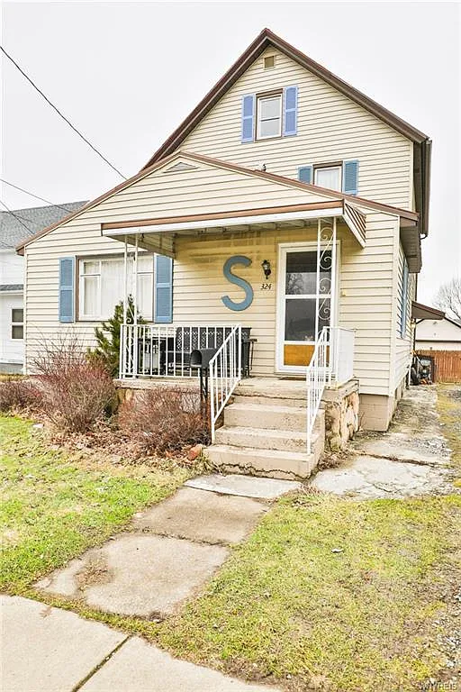 324 Central Ave photo 1