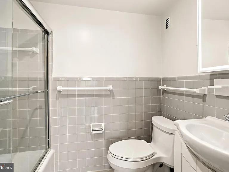10500 Rockville Pike #605 — Photo 19