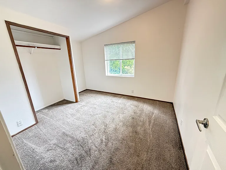 10110 217th Avenue Ct E — Photo 16