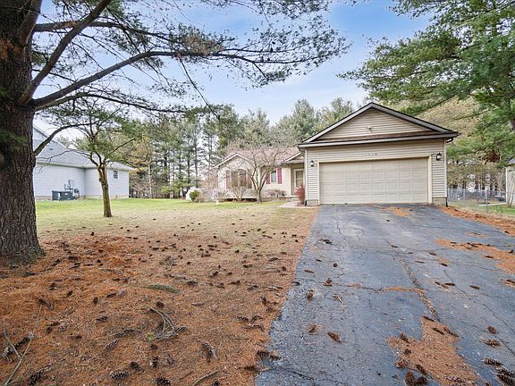 3rd image of 4508 Leeward Dr