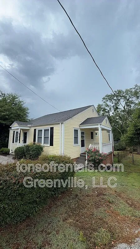1 bed, 1.0 bath, $1,395 — Photo 1