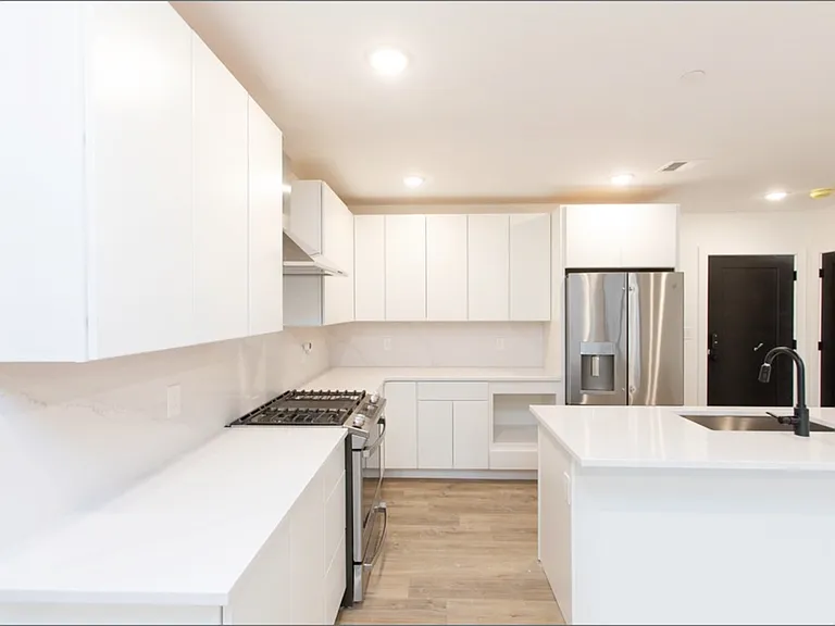 173 Magnolia St #4 — Photo 12