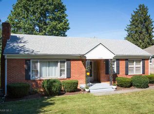 1526 Springhill Rd, Staunton, VA 24401