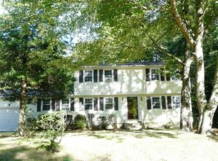 53 Glenwood Dr, Guilford, CT 06437
