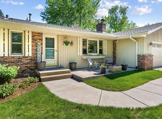 10605 Direct River Dr NW, Coon Rapids, MN 55433