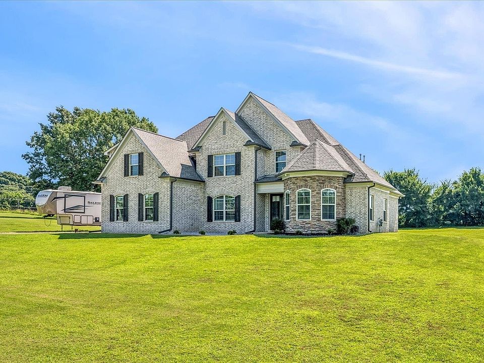 1st image of 80 Heather Ln