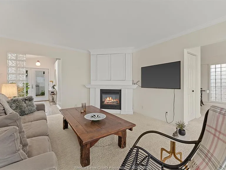 12746 Riverside Dr E — Photo 17