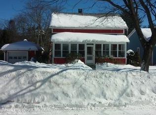 24 Water St, Leeds, MA 01053