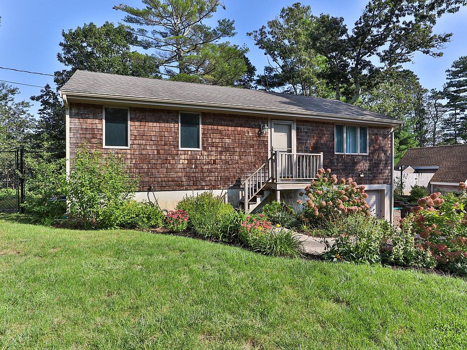 305 Cotuit Road, Mashpee, MA 02649 Zillow