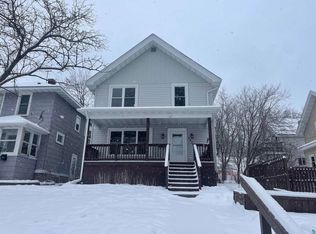 1323 E 10th St, Duluth, MN 55805