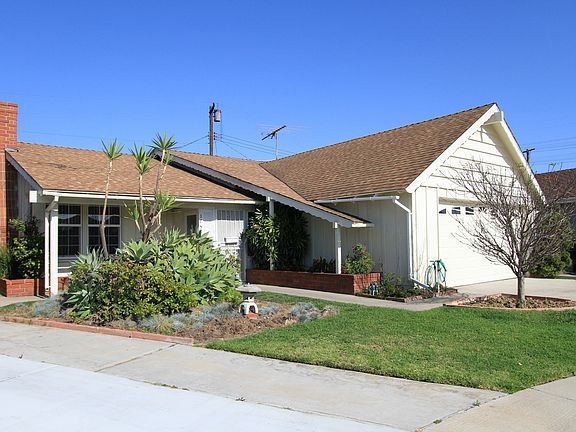 3rd image of 17508 S Catalina Ave