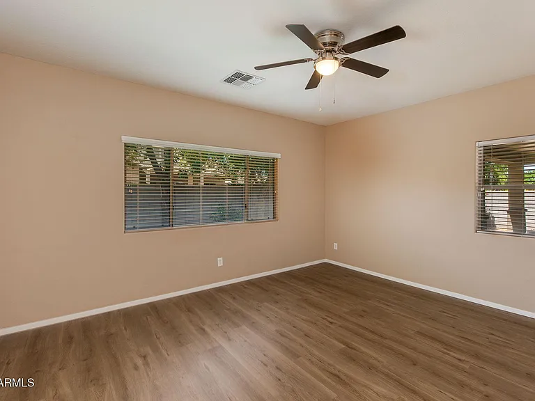 613 W Stanley Ave — Photo 20