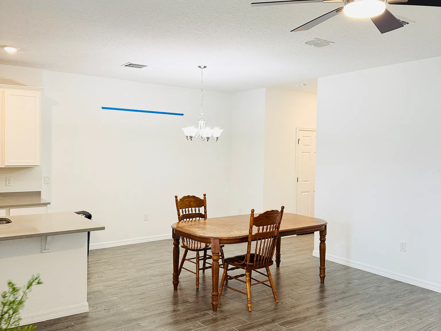 3 bed, 2378 sqft, $2,500 — Photo 4