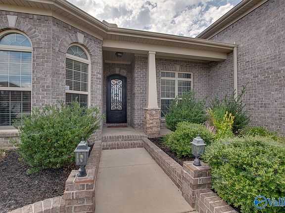 4th image of 7122 Weeping Willow Dr