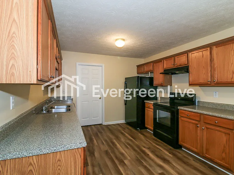1476 Keystone Dr — Photo 7