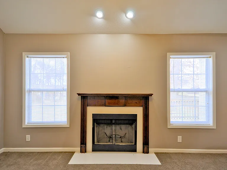 3291 S Senseney Cir — Photo 6