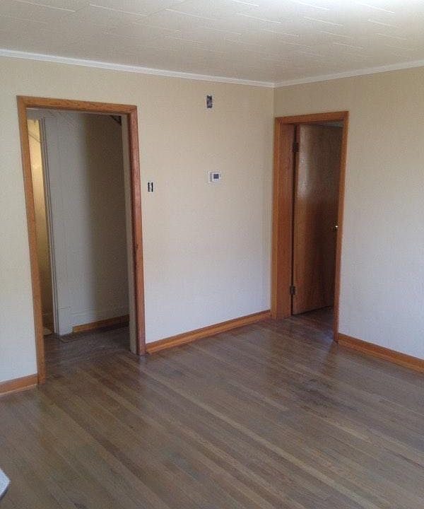 bedroom 15 x 10
