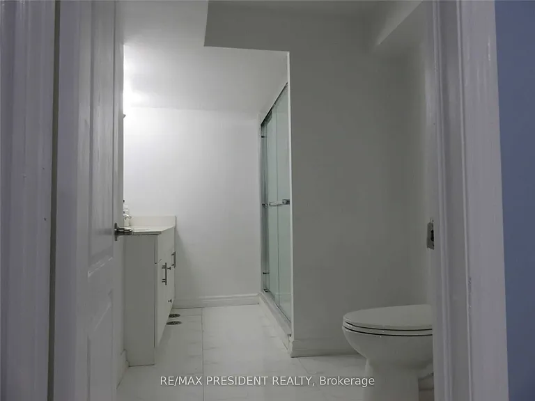 32 Ventura Ave #BASEMENT — Photo 13