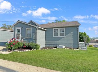 502 5th Ave SW, Minot, ND 58701